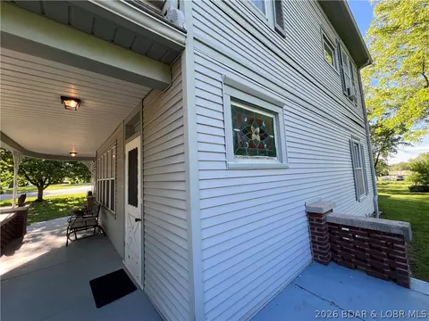 Exterior - 601 E Newton St, Eldon, MO 65026 photo 9 of 23