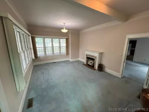 Living - 601 E Newton St, Eldon, MO 65026 photo 7 of 7