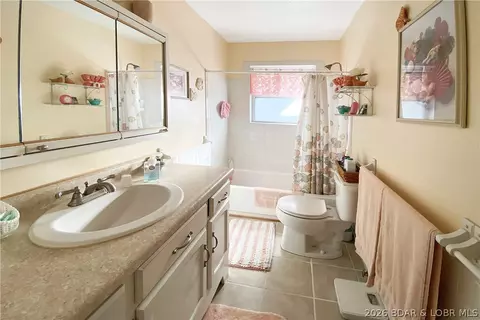 Bath - 34 Rays Rd, Sunrise Beach, MO 65079 photo 1 of 1