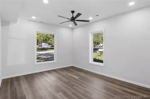 Living - 116 Oak St, Eldon, MO 65026 photo 1 of 2
