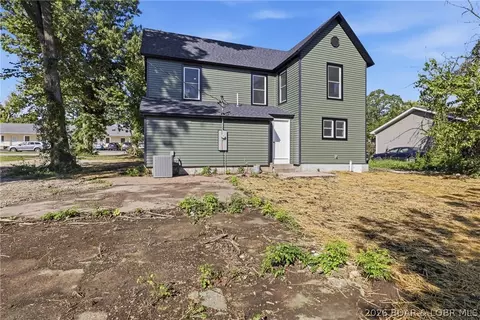 Exterior - 116 Oak St, Eldon, MO 65026 photo 6 of 7