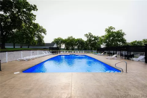 Exterior - 601 Park Place Dr #1A, Kaiser, MO 65047 photo 12 of 18