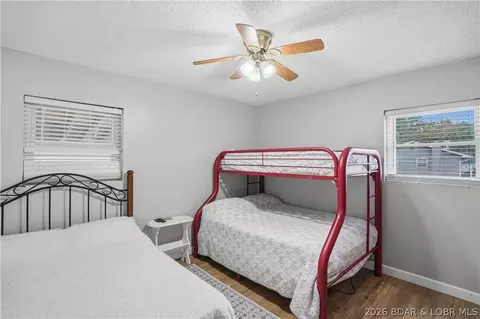 Bedroom - 30535 Echo Valley Ln, Rocky Mount, MO 65072 photo 3 of 4