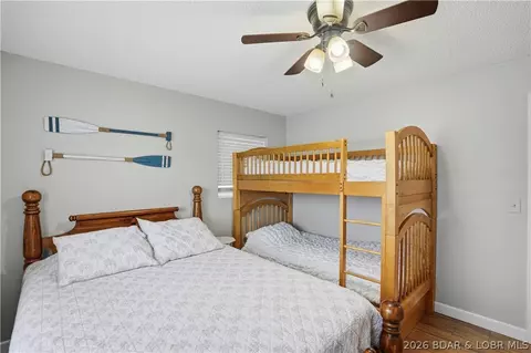 Bedroom - 30535 Echo Valley Ln, Rocky Mount, MO 65072 photo 2 of 4