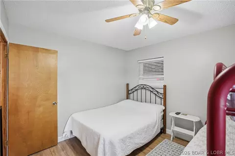 Bedroom - 30535 Echo Valley Ln, Rocky Mount, MO 65072 photo 4 of 4