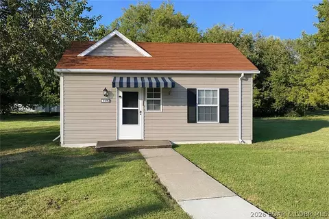 309 E Pettis St, Sedalia, MO 65301