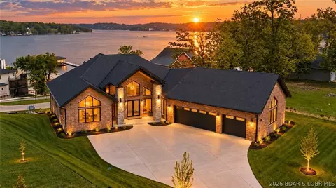 1254 Darwin Dr, Osage Beach, MO 65065