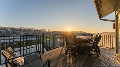 150 Southwood Shores Dr #304-4D, Lake Ozark, MO 65049