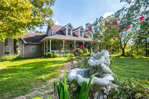 42 Bluff Dr, Eldon, MO 65026