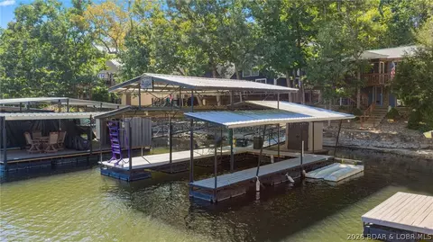 138 Chicago Ave, Sunrise Beach, MO 65079