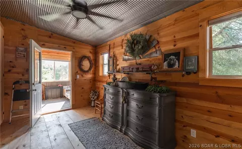Entry Way - 81 Meadowlark Rd, Brumley, MO 65017 photo 2 of 4