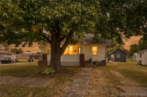 111 High St, Jamestown, MO 65046