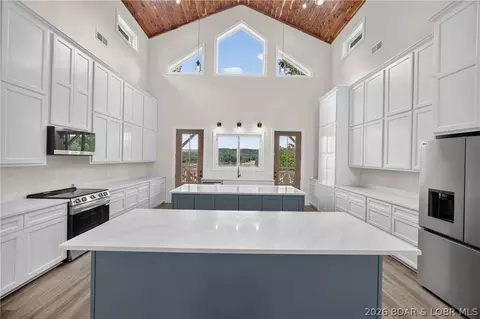 Kitchen - 1050 Emerald Hills Dr, Edwards, MO 65326 photo 2 of 3