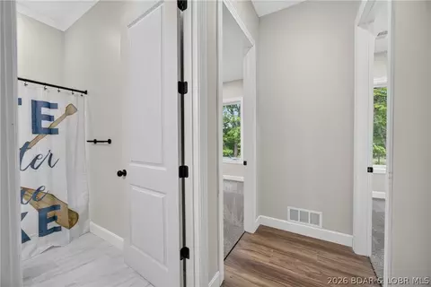 Entry Way - 1050 Emerald Hills Dr, Edwards, MO 65326 photo 9 of 9