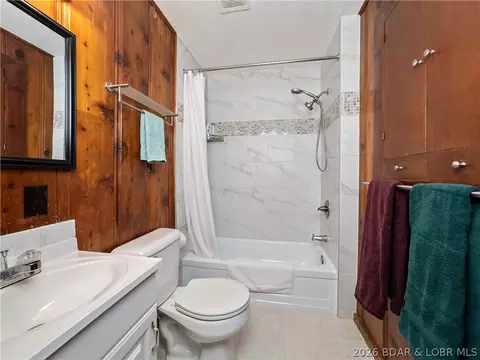 Bath - 155 Seclusion Dr, Camdenton, MO 65020 photo 3 of 4