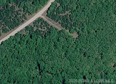 Saito Place, Edwards, MO 65326 photo 7