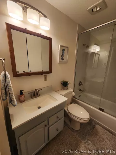 Bath - 30847 Rustic Rd, Rocky Mount, MO 65072 photo 5 of 5