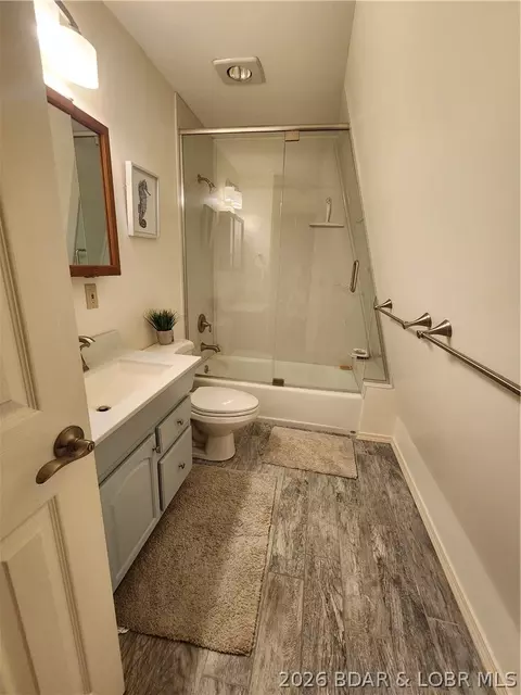 Bath - 30847 Rustic Rd, Rocky Mount, MO 65072 photo 4 of 5