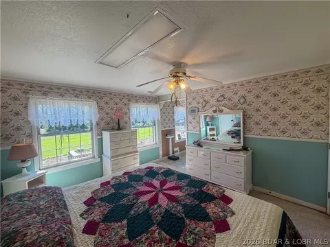 Bedroom - 14077 Hwy D, Versailles, MO 65084 photo 3 of 8
