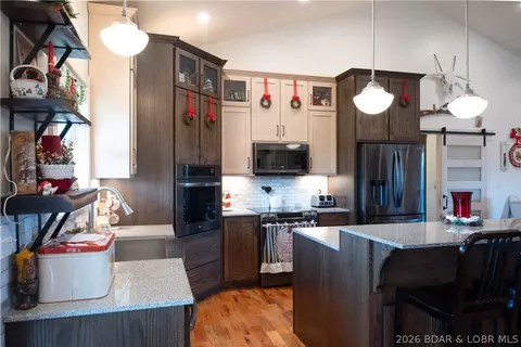 Kitchen - 367 Hwy Mm, Eldon, MO 65026 photo 1 of 5
