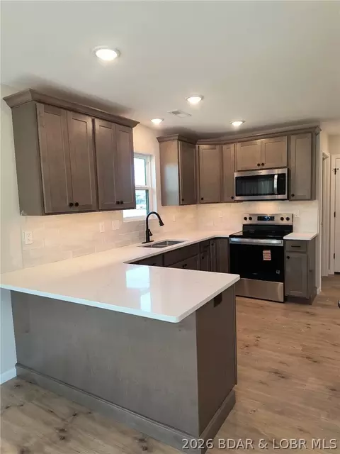 Kitchen - 1013 Colorado Ave, Eldon, MO 65026 photo 3 of 4