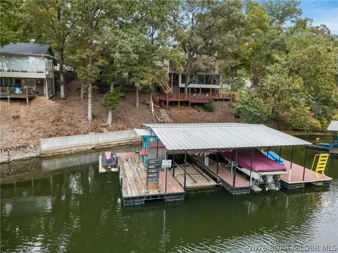 33526 Dustin Rd, Sunrise Beach, MO 65079