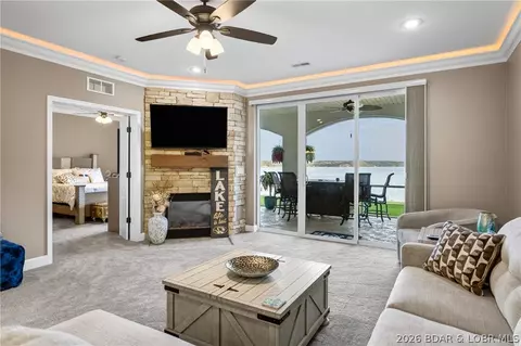 Living - 100 Trinity Pointe Dr #1N, Camdenton, MO 65020 photo 3 of 5