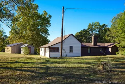 Exterior - 4 Kings Bluff Dr, Eugene, MO 65032 photo 3 of 6