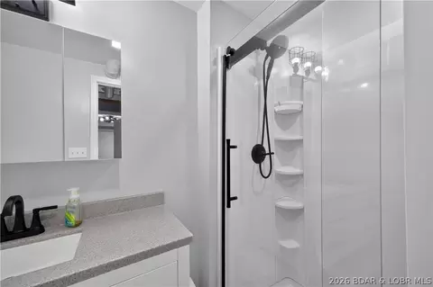 Bath - 4571 Jerry Lees Way, Stover, MO 65078 photo 2 of 4
