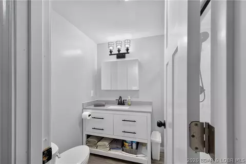 Bath - 4571 Jerry Lees Way, Stover, MO 65078 photo 1 of 4