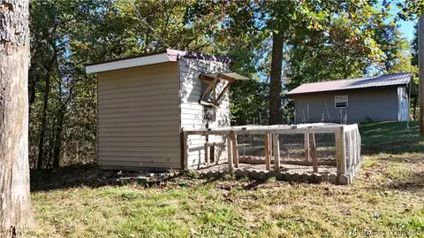 Exterior - 19767 Long Branch Rd, Barnett, MO 65011 photo 5 of 7