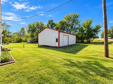 106 W Byrd St, Tipton, MO 65081 photo 8