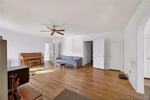Living - 332 Business Route 5, Camdenton, MO 65020 photo 1 of 7