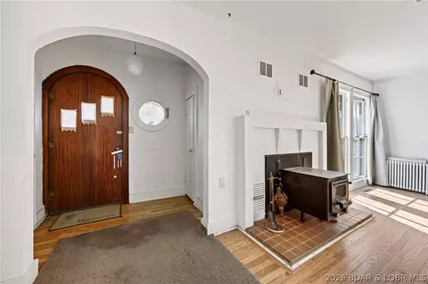 Entry Way - 332 Business Route 5, Camdenton, MO 65020 photo 1 of 6