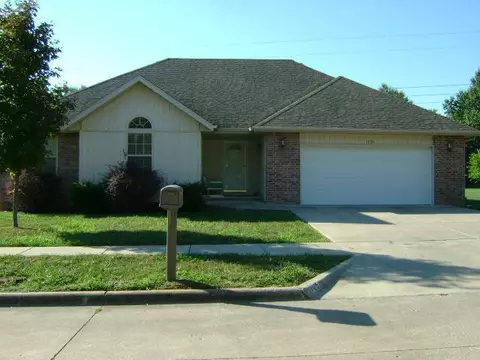 1326 E Rockwood St, Springfield, MO 65804 photo 1