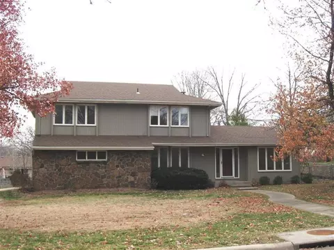 1500 S Charing Ave, Springfield, MO 65809 photo 1