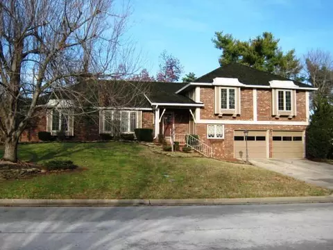 1327 S Greentree Ave, Springfield, MO 65809 photo 1