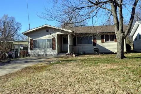 819 N North Frst, Springfield, MO 65802 photo 1