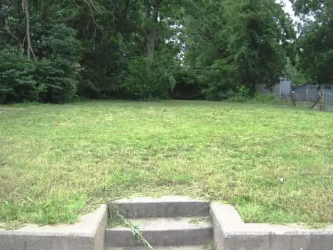 520 W Division St, Springfield, MO 65803 photo 1