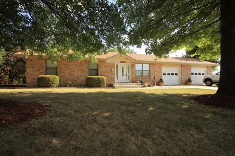 102 Deanna Ln, Nixa, MO 65714 photo 1