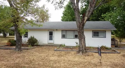 418 Kennedy Ave, Clever, MO 65631 photo 1