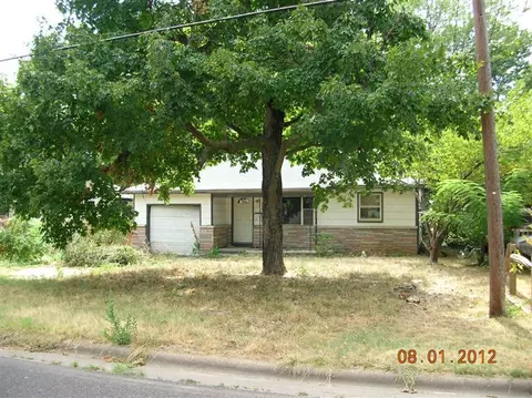 1037 N Ethyl, Springfield, MO 65802 photo 1