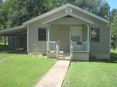 2107 N Washington Ave, Springfield, MO 65803 photo 1
