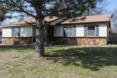 2549 S South Ft, Springfield, MO 65807 photo 1