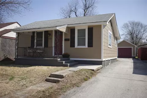 918 S Newton Ave, Springfield, MO 65806 photo 1