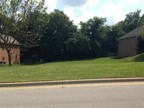 2352 S Cedar Dr, Springfield, MO 65804 photo 1