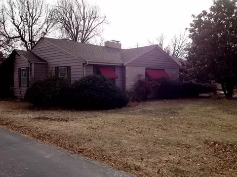 1518 S Fairway Ave, Springfield, MO 65804 photo 1