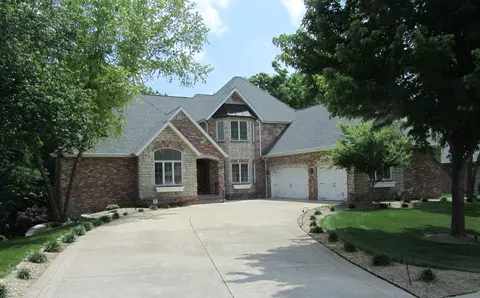 2172 S Forrest Heights Ave, Springfield, MO 65809 photo 1