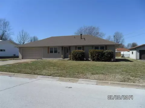 3237 N Wildan, Springfield, MO 65803 photo 1