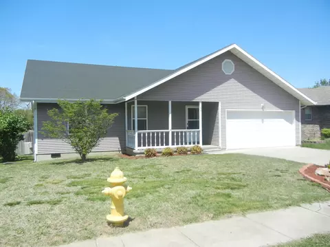 607 E Kerr St, Springfield, MO 65803 photo 1